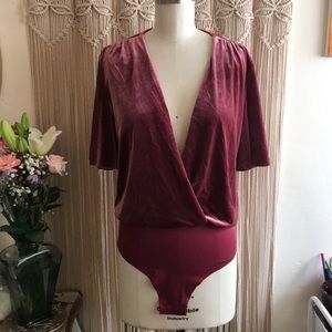 🌻VELVET | SHORT SLEEVE | BODYSUIT